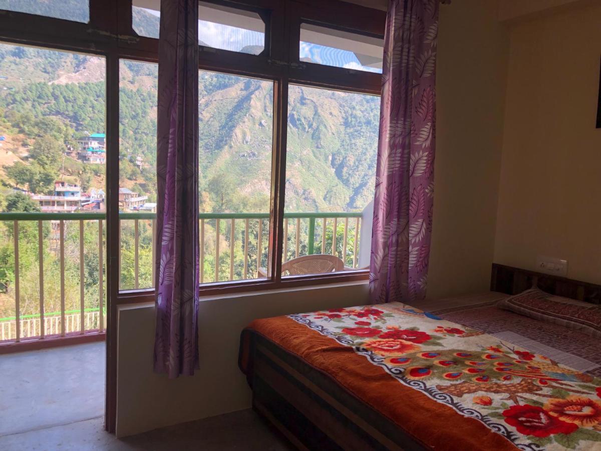 Amidst Home Stay Dharamshala Exterior photo